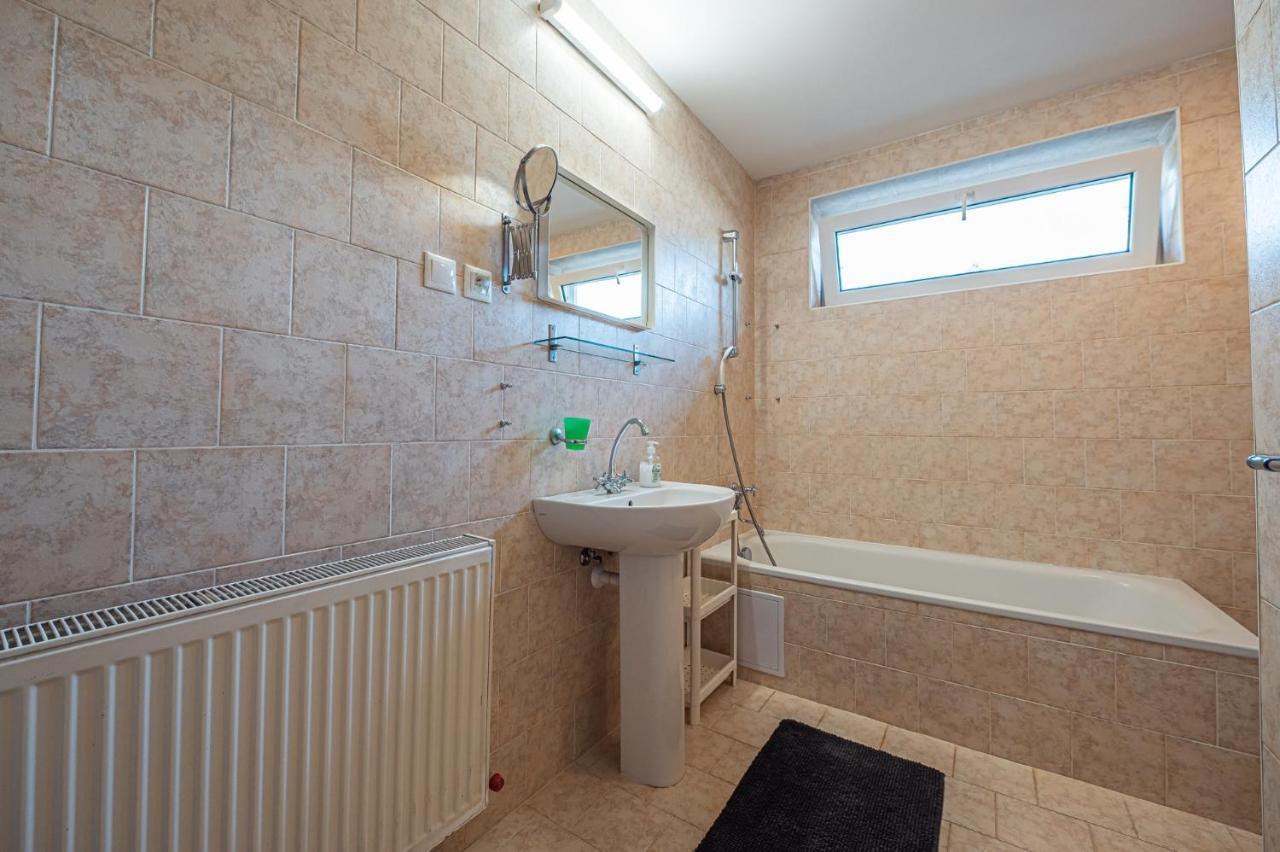 Xlsuite Apartment Comfort Пьештяни Экстерьер фото