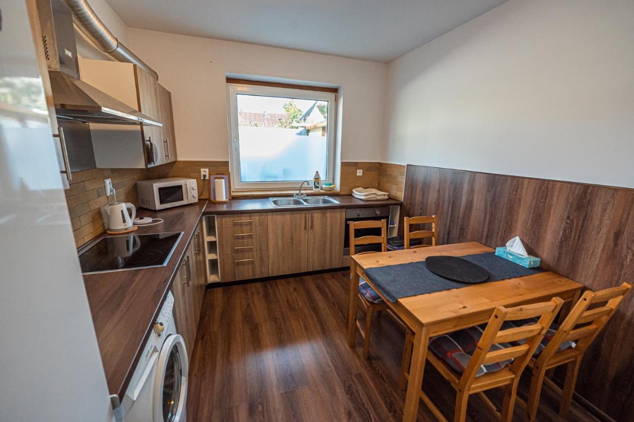 Xlsuite Apartment Comfort Пьештяни Экстерьер фото