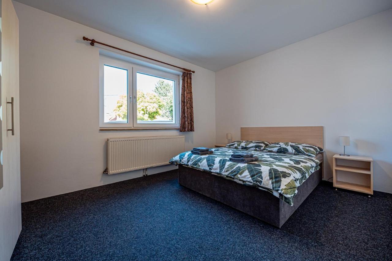 Xlsuite Apartment Comfort Пьештяни Экстерьер фото