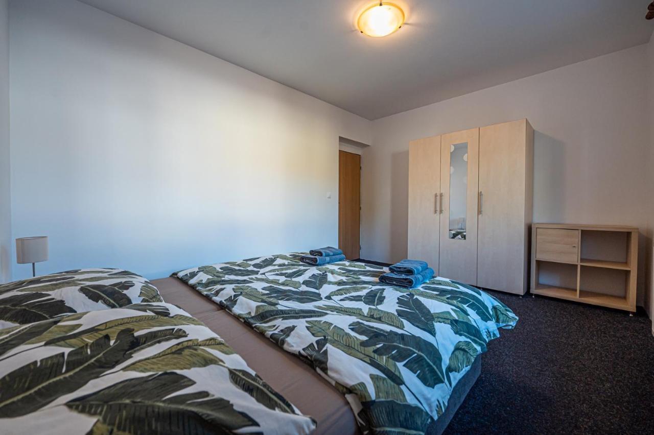 Xlsuite Apartment Comfort Пьештяни Экстерьер фото
