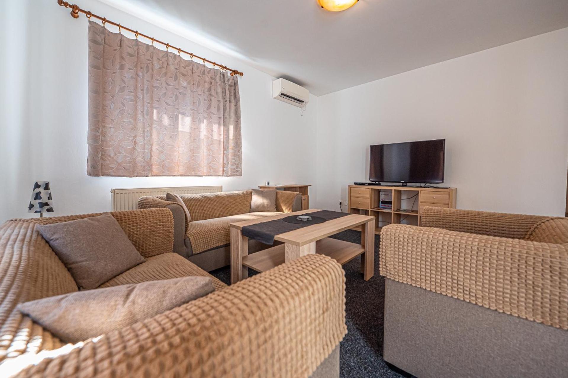 Xlsuite Apartment Comfort Пьештяни Номер фото